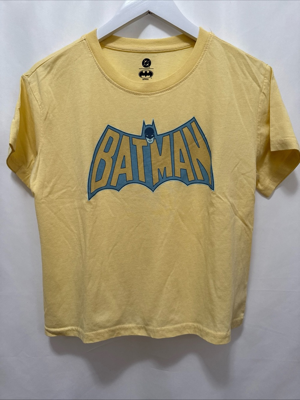 Batman Short Sleeve Graphic Tee - Yellow crop top woman’s large
